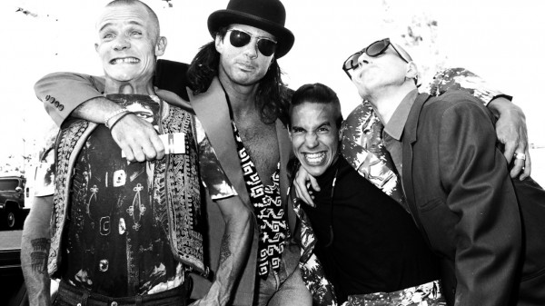I Red Hot Chilli Peppers sostengono Sanders con un jingle