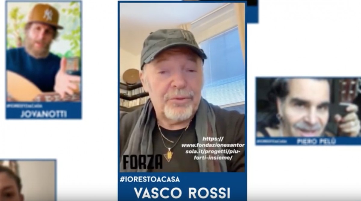 ASSOMUSICA - #IORESTOACASA #DISTANTIMAUNITI #INSIEMECELAFAREMO