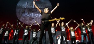 Roger Waters porta The Wall sul palco dell’opera