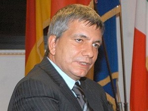 Cultura: Vendola, ridicolo mandare a scuola i ragazzi senza che si insegni cinema o storia della musica