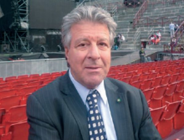 Spera, il genovese che «dirige» i suonatori